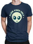 Alien Emoji Vibes Only - Retro UFO Space Graphic Men's T-shirt