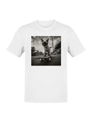 Skateboarding Cat Adventure Men's T-shirt