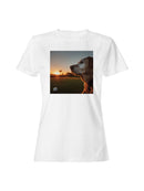Golden Retriever Golf Sunset Scene Women's T-shirt