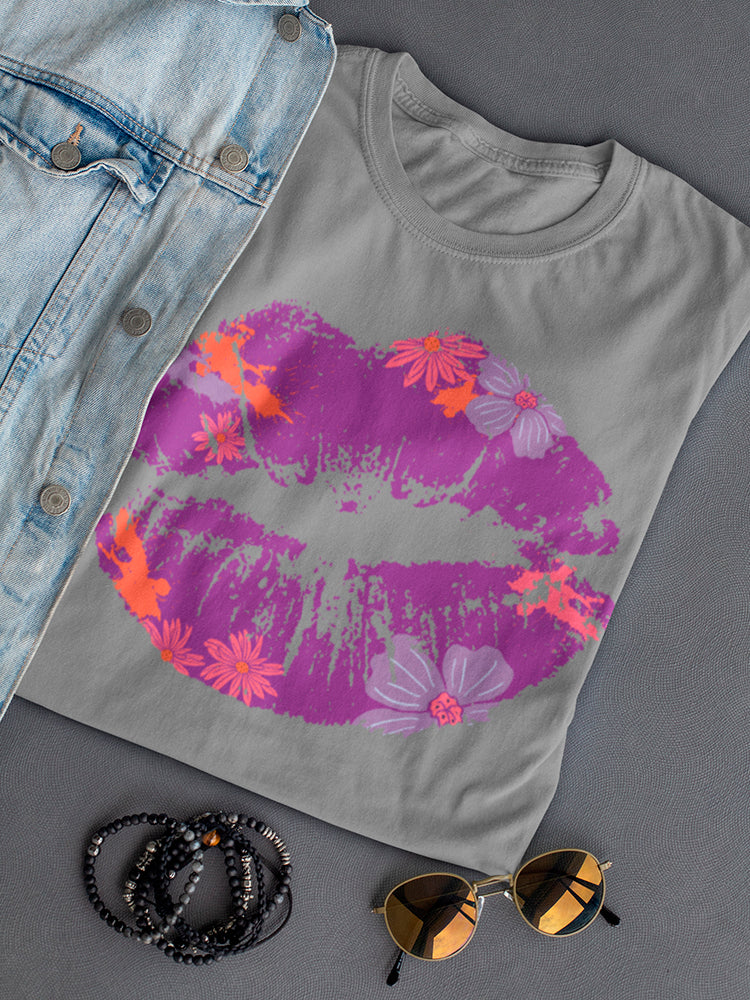 Lipstick Kiss Women's Shaped T-shirt