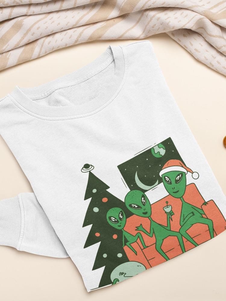 Aliens Celebrating Christmas Men's Apparel