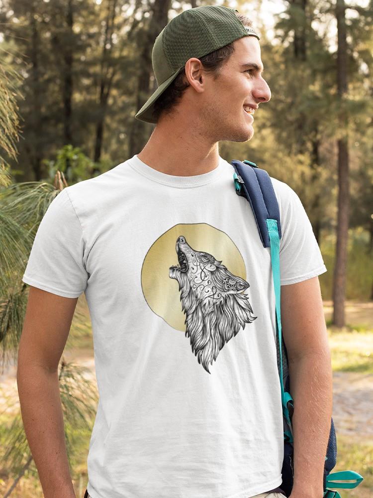 Wolf Howling At Moon. T-shirt -SmartPrintsInk Designs