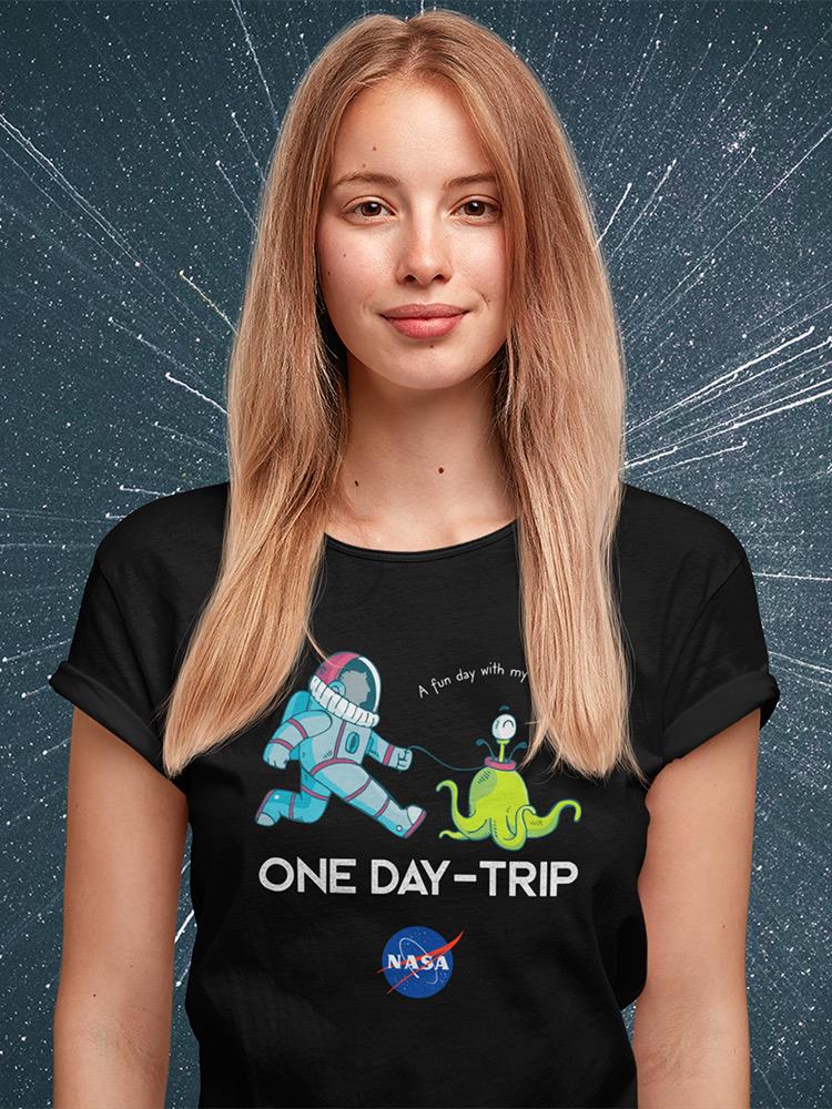 Nasa Astronaut W Pet Alien Shaped T-shirt -NASA Designs