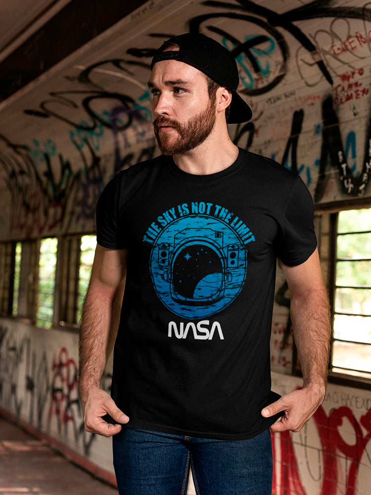 Space NASA Grunge The Sky Is Not The Limit Astronaut Graphic Men's T-shirt