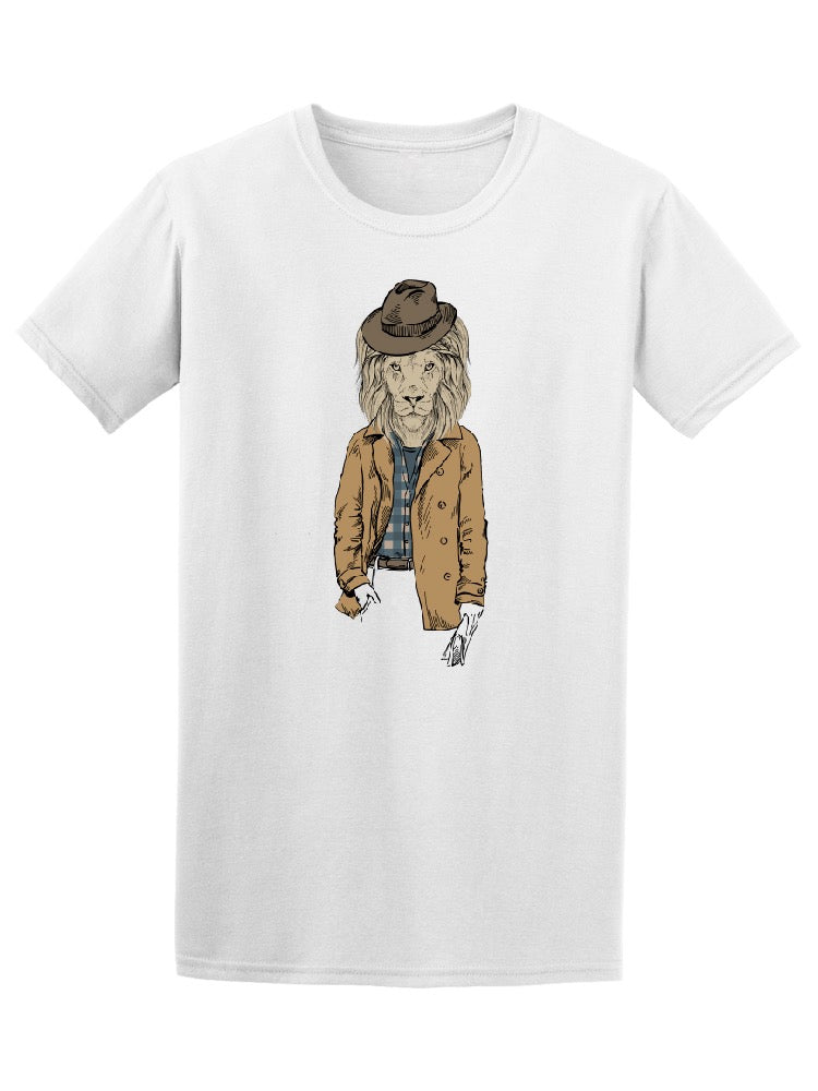 Retro Style Fashion Lion Hat Tee Men's -Image by Shutterstock