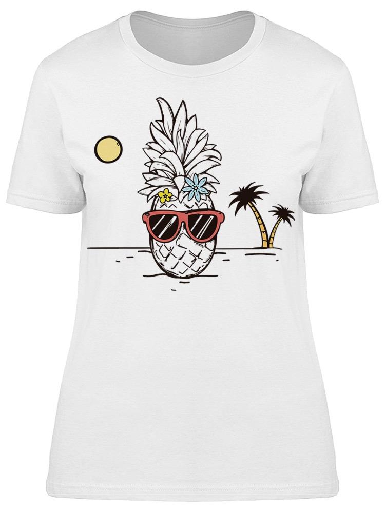 Hawaii Pineapple In Sunglasses Tee Women's -Image by Shutterstock